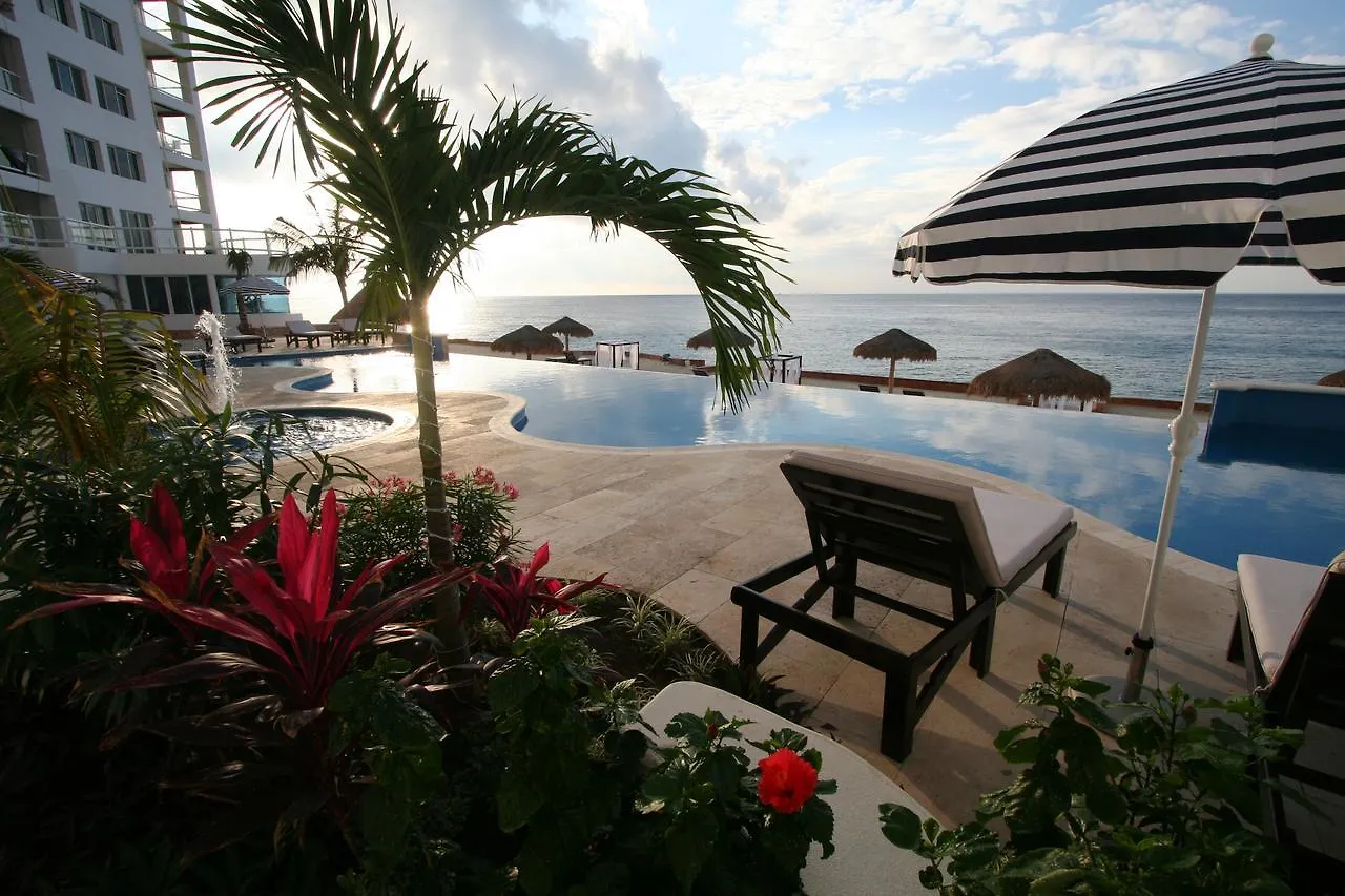 Apartment Peninsula Grand Condos By Rentals Your Way Cozumel Mexico
