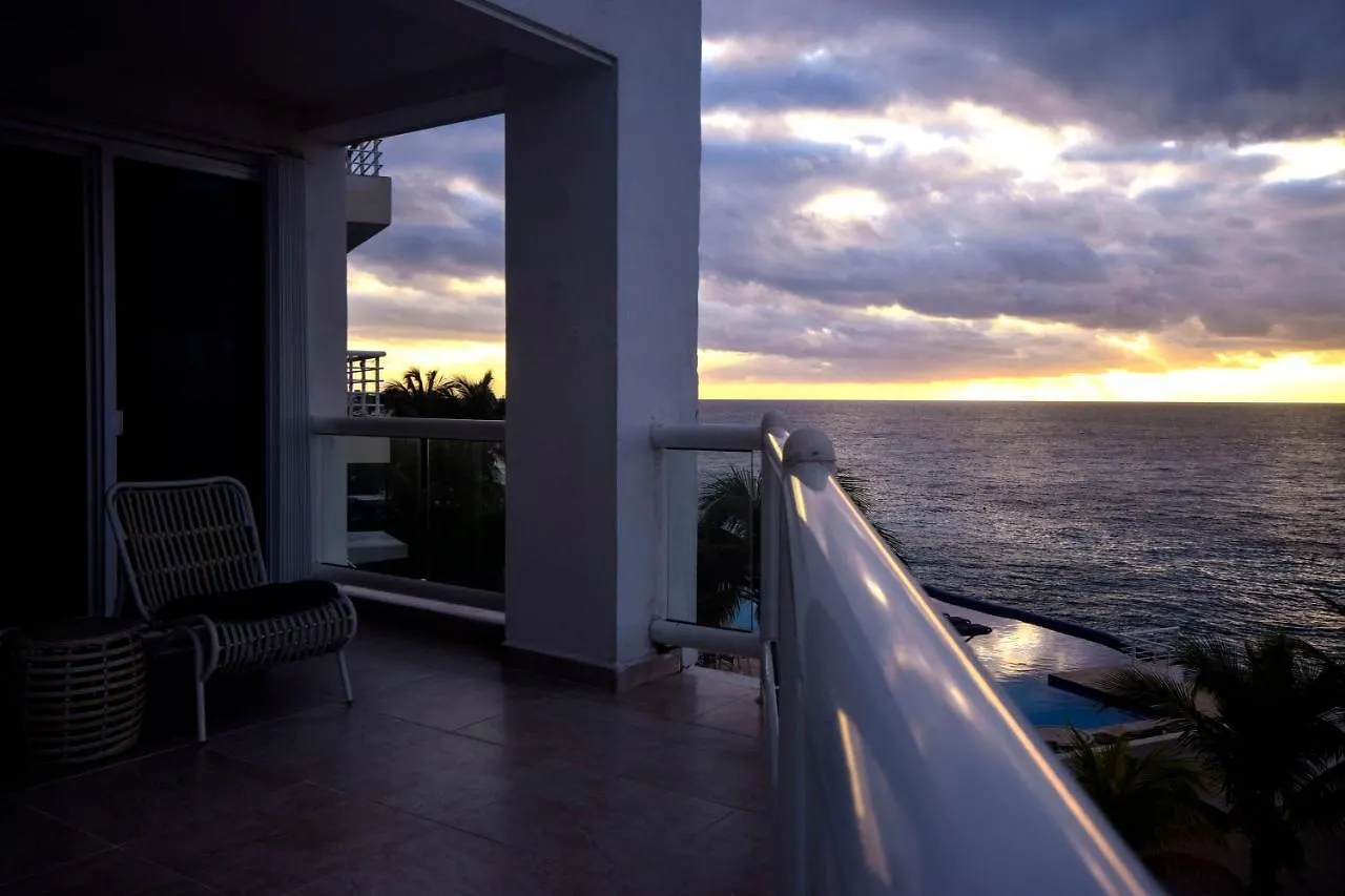 Apartment Peninsula Grand Condos By Rentals Your Way Cozumel Mexico